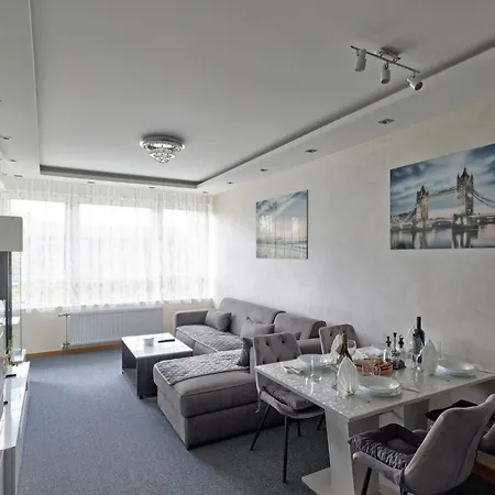 Lux Ivan With Free Private Parking Novi Sad